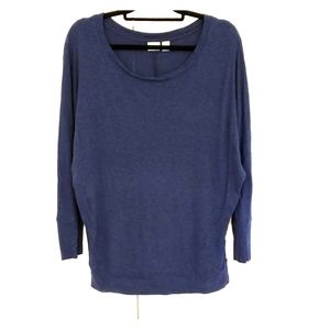 Blue long sleeve top - Large
